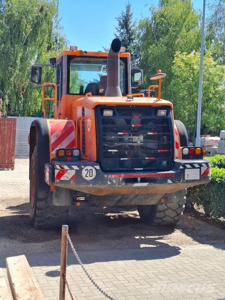 Doosan DL 350 لوادر ذات جرافات عكسية