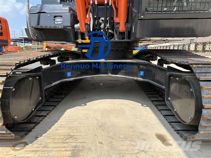 Hitachi ZX 200-3 حفارات زحافة
