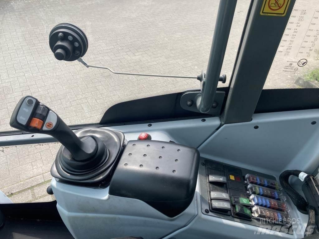 Kramer KL 25.5 لوادر بعجل