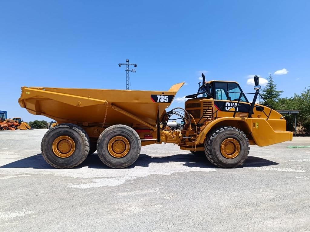 CAT 735 ساحبات مفصلية