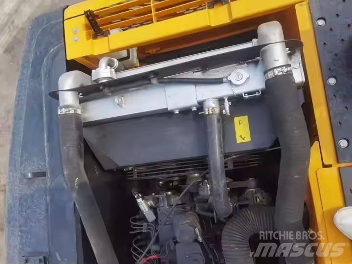 Hyundai 220LC-9S حفارات زحافة