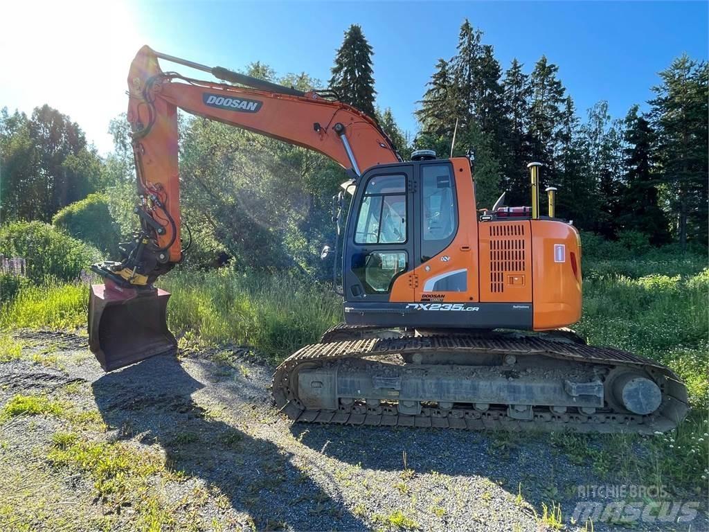 Doosan DX235 LRC حفارات زحافة