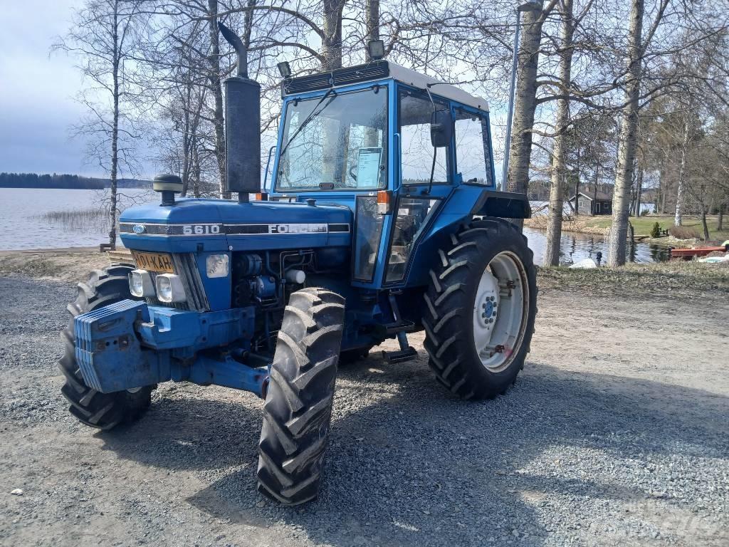 Ford 5610 Farmal الجرارات