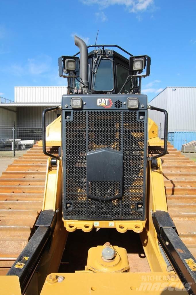 CAT D5-07 LGP بلدوزرات مجنزرة