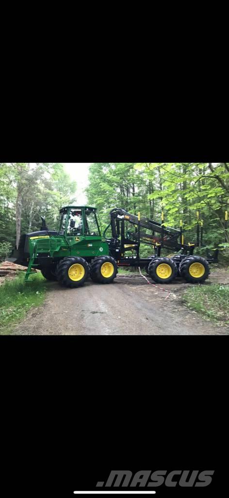 John Deere 1110 G شاحنات