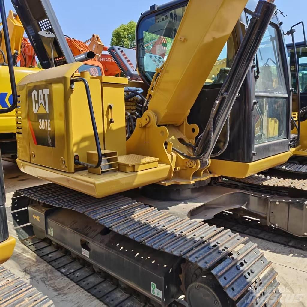 CAT 307 E حفارات زحافة
