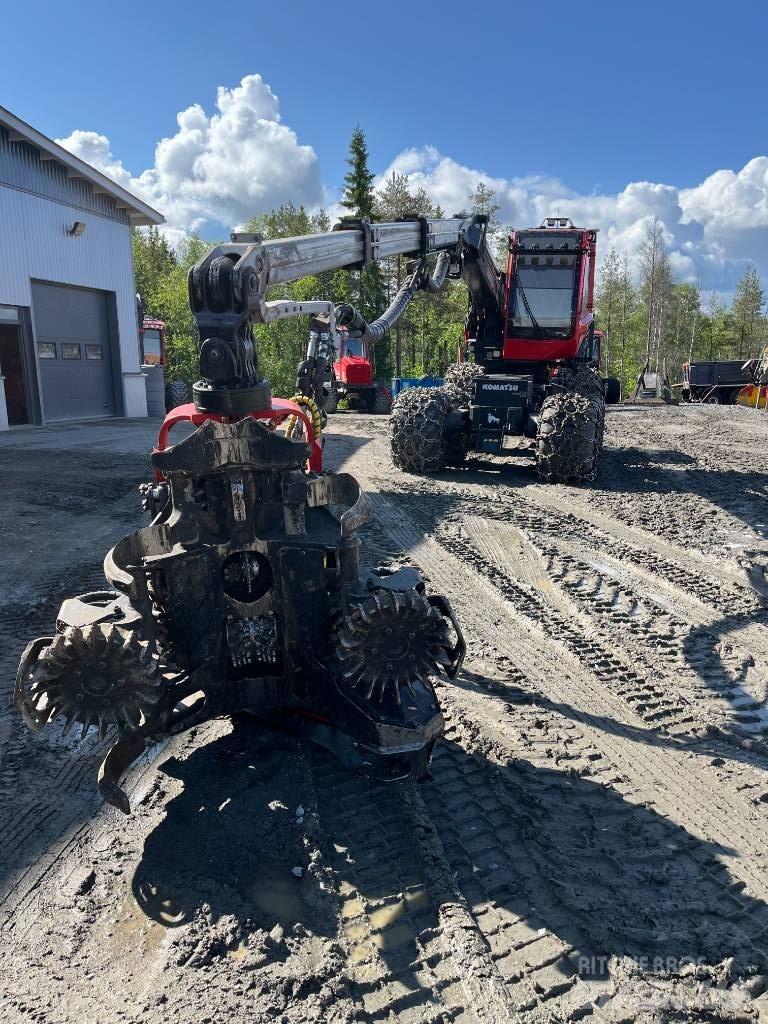 Komatsu 901 حصادات