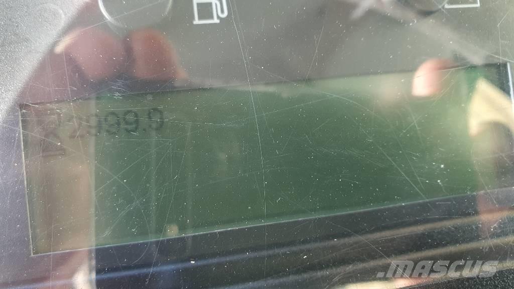 CAT 908 M لوادر بعجل