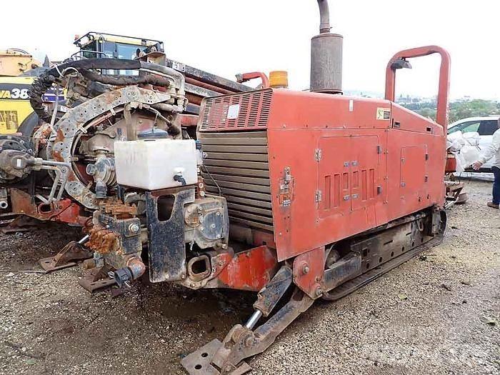 Ditch Witch JT4020 معدات الثقب السطحي