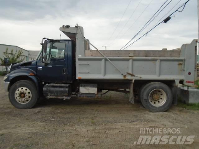 International 4300 شاحنات قلابة