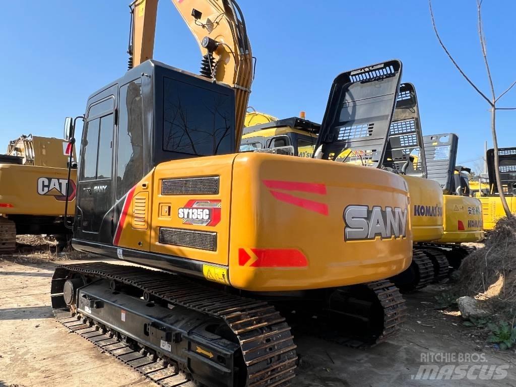 Sany SY 135 C Pro حفارات زحافة