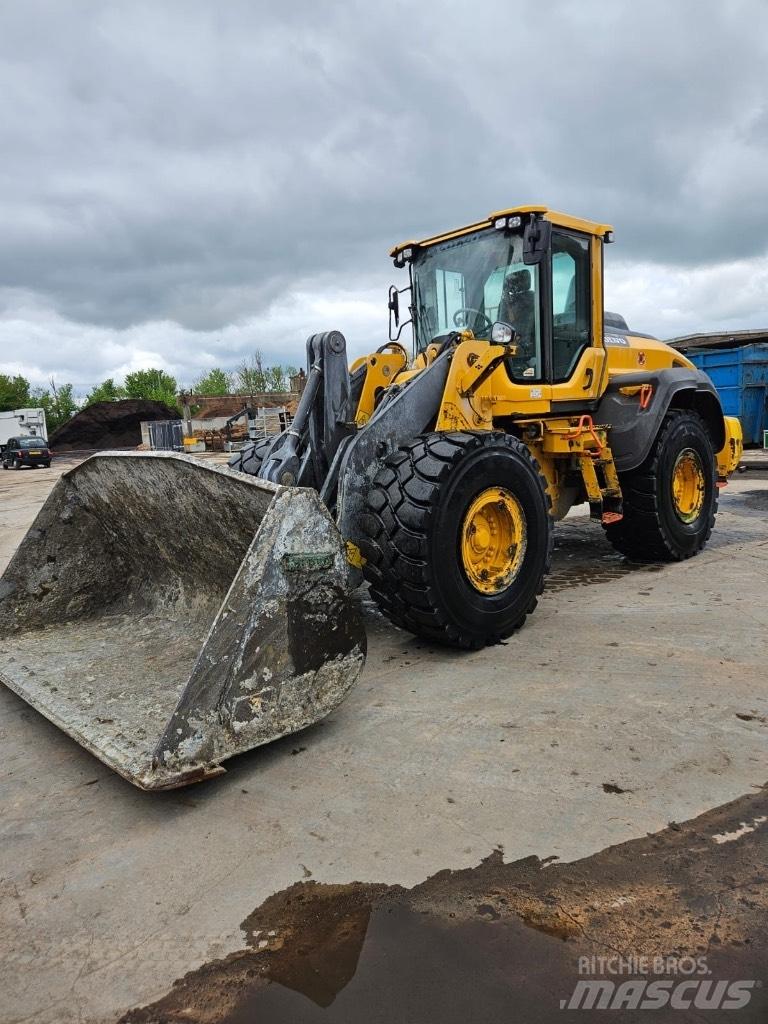 Volvo L 110 H لوادر بعجل