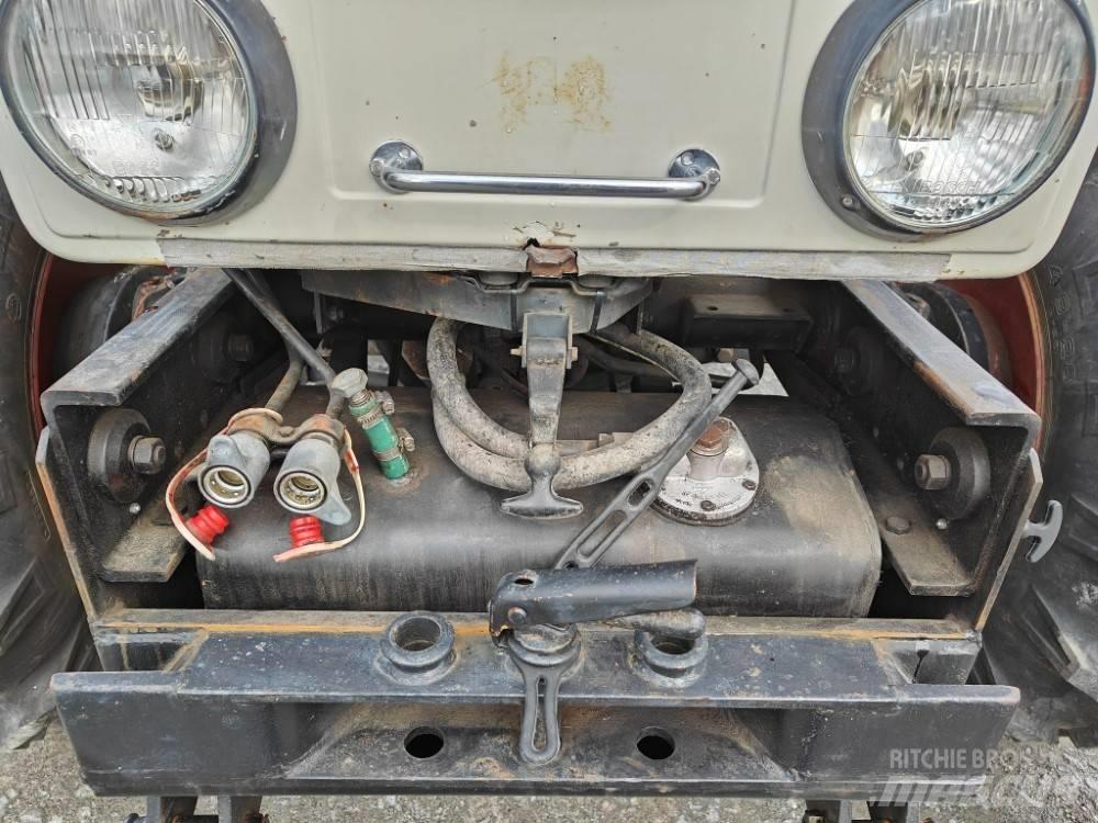 MB Trac 65/70 - VIDEO الجرارات