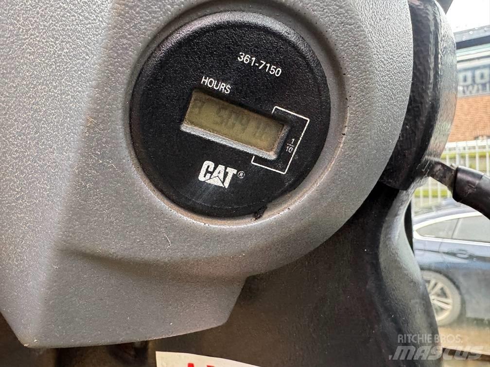 CAT CP 64 مداحل أحادية الأسطوانة