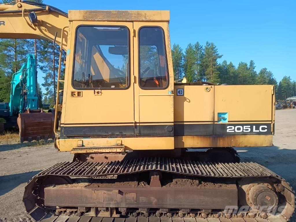 CAT 205LC حفارات زحافة