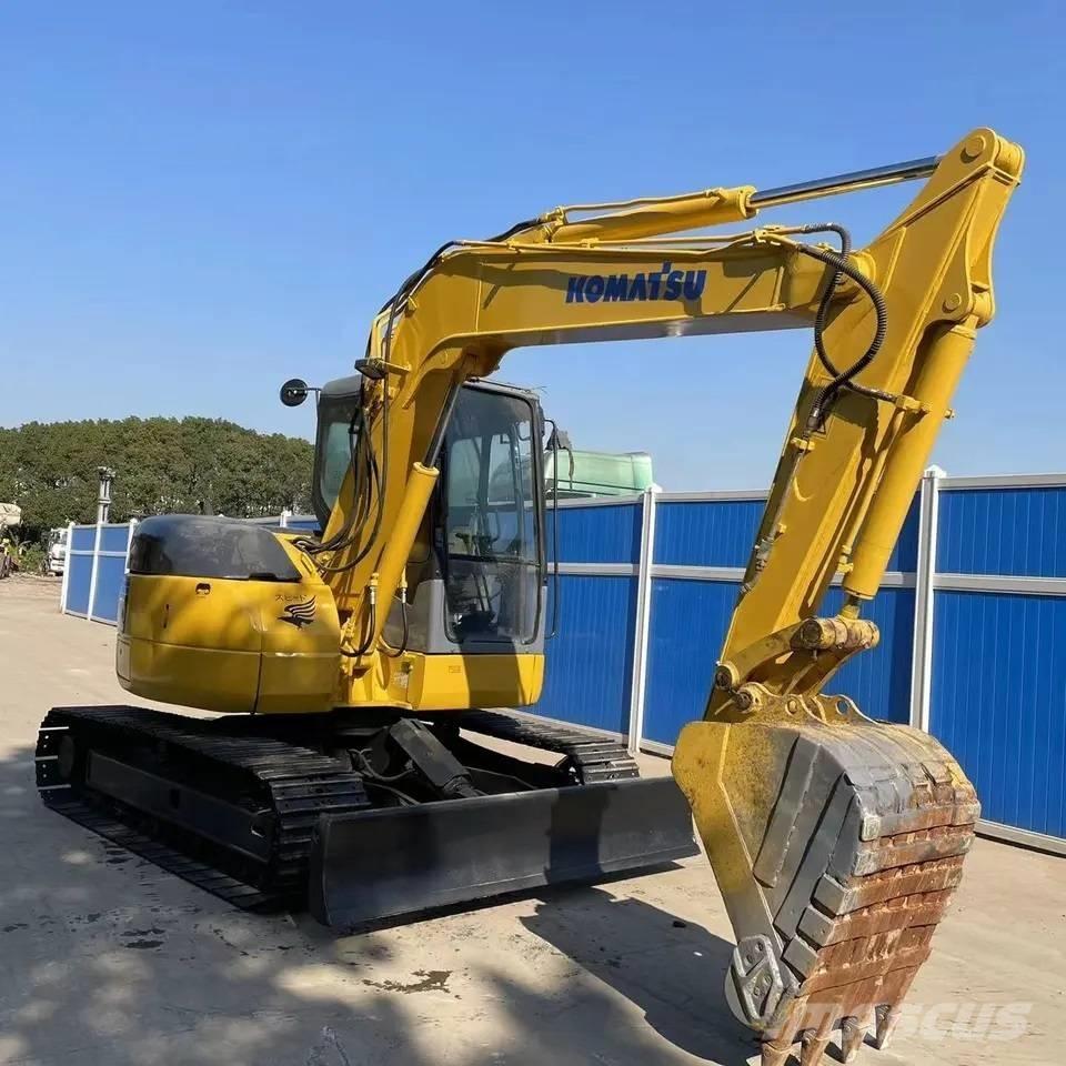 Komatsu PC78US-6 حفارات وسط 7 طن - 12 طن
