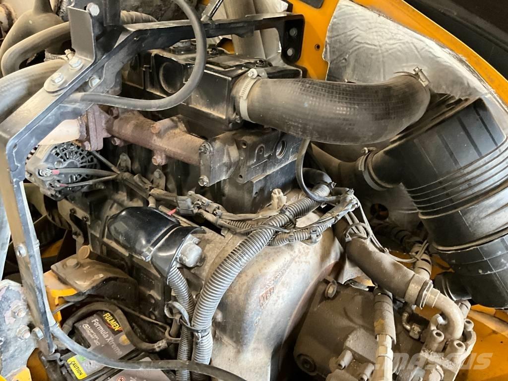 JCB 8055 حفارات صغيرة أقل من 7 طن (حفارات صغيرة)