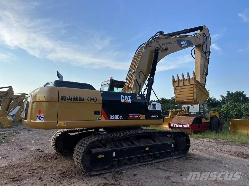 CAT 330D حفارات زحافة