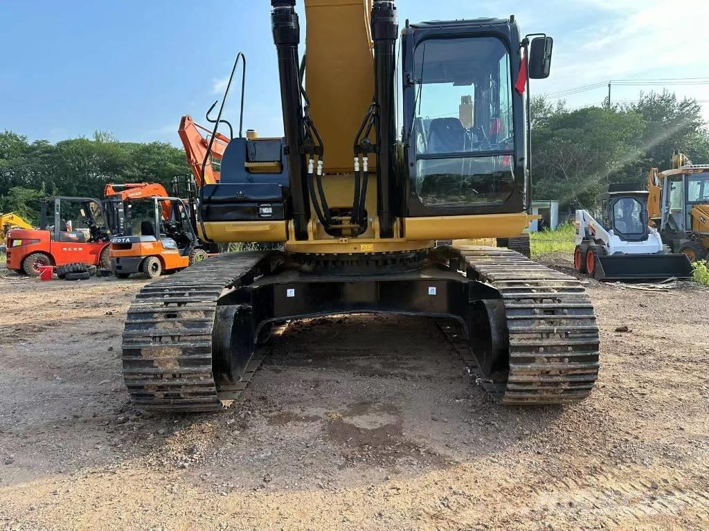 CAT 330D حفارات زحافة