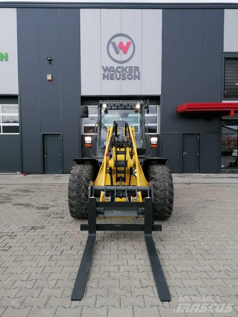 Wacker Neuson WL 70 لوادر بعجل