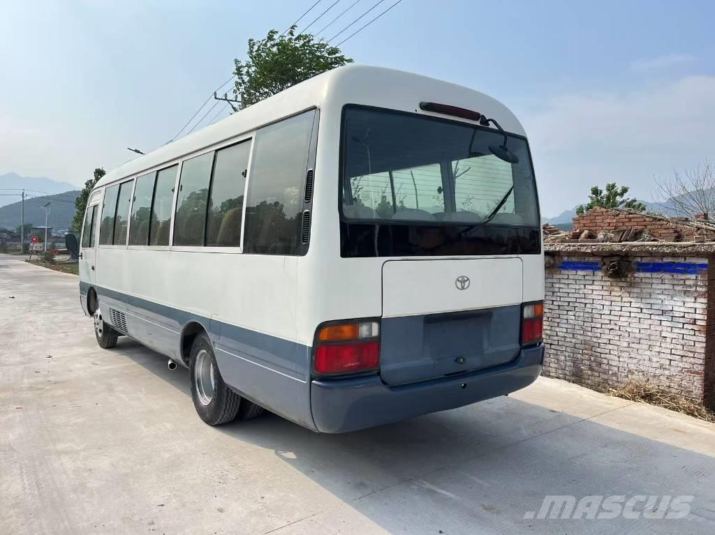 Toyota Coaster Bus حافلة صغيرة