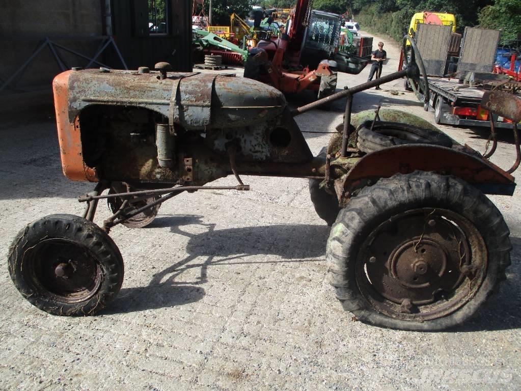 Allis-Chalmers B الجرارات