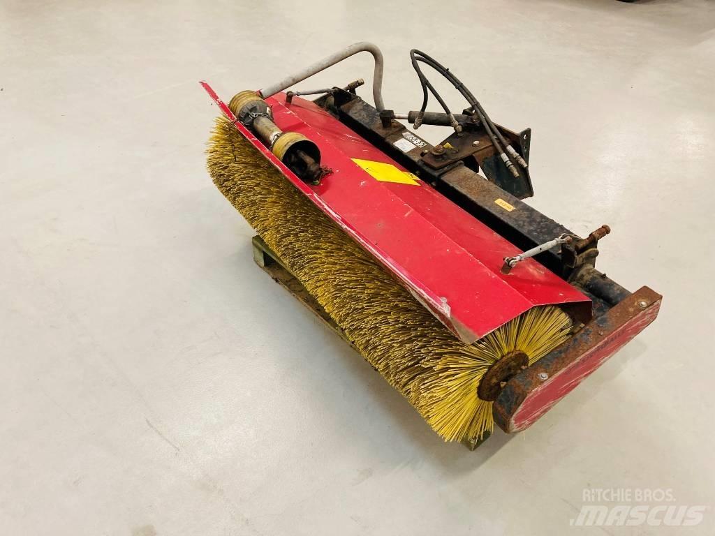 GMR Kost 150 cm كناسات