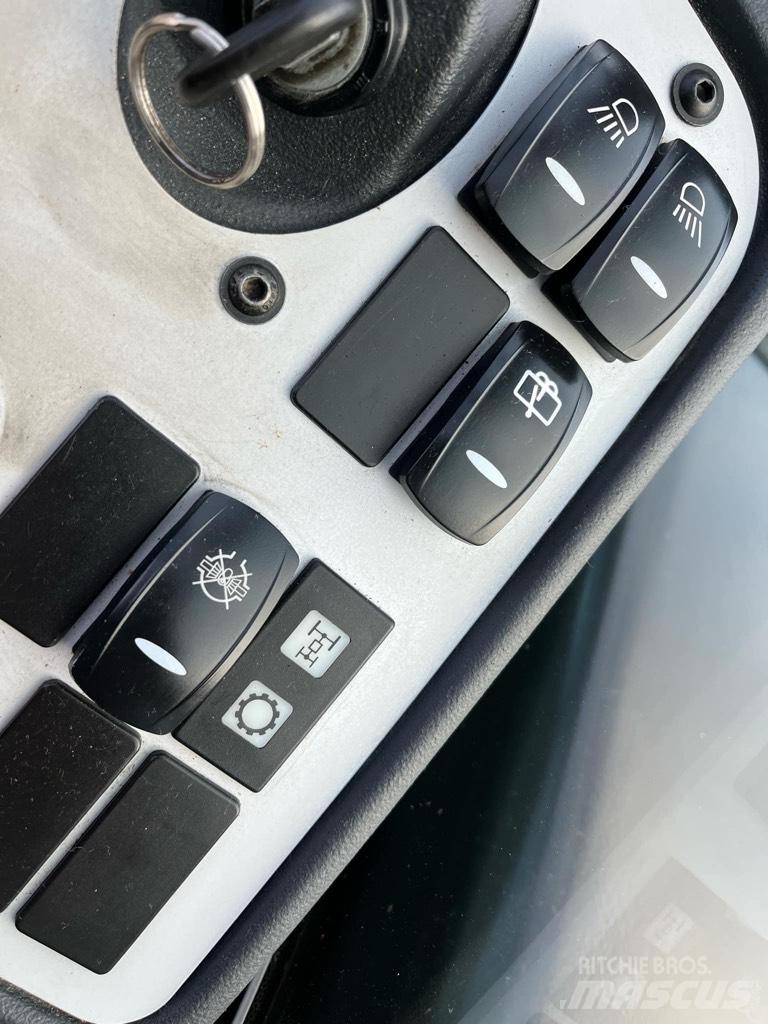 JCB TLT 30 D مناولات متداخلة