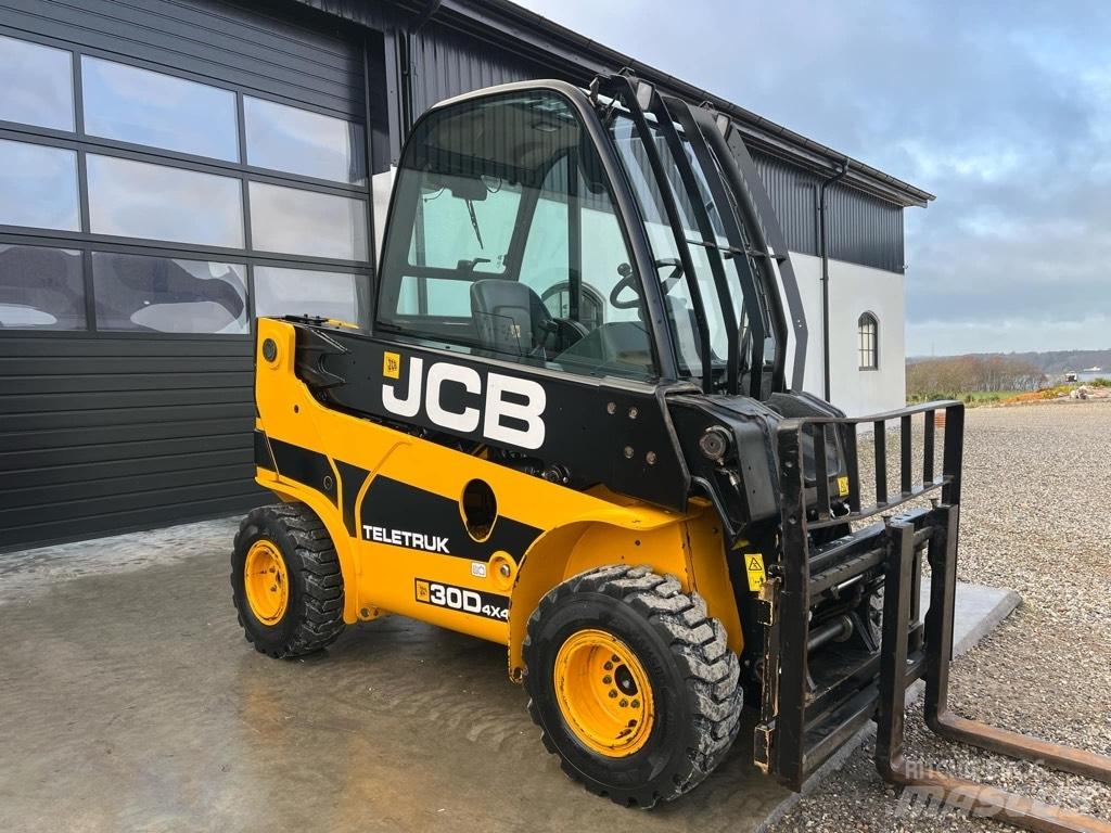 JCB TLT 30 D مناولات متداخلة