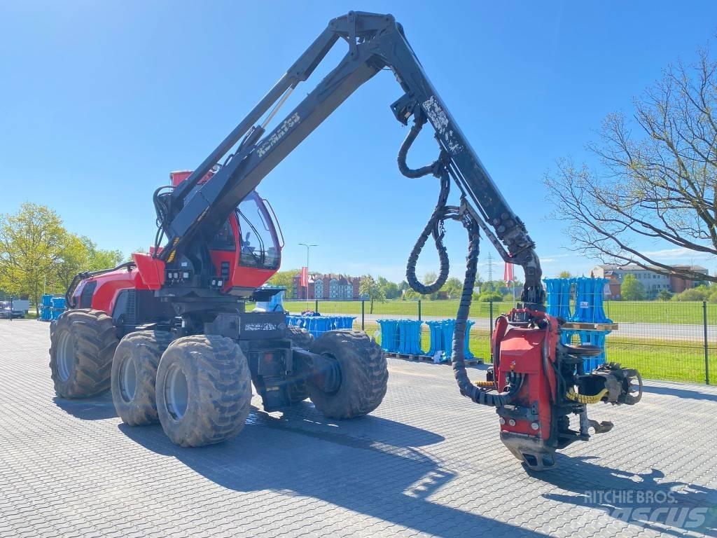 Komatsu 911 حصادات