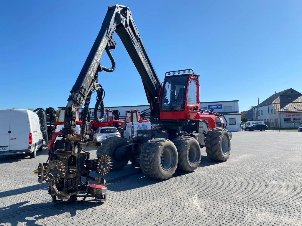 Komatsu 911 حصادات