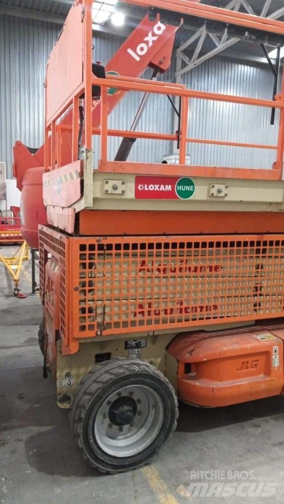 JLG 4069 LE رافعات مقصية الشكل