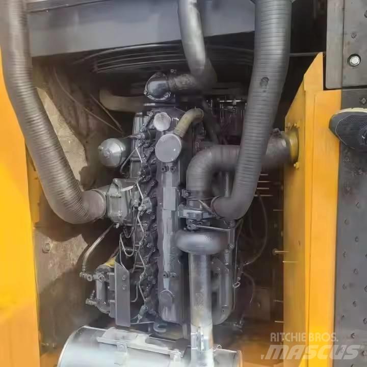 Hyundai 225LC-9s حفارات زحافة