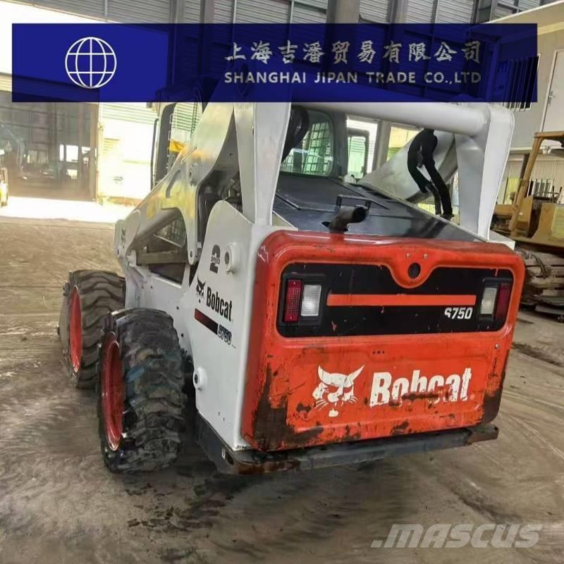Bobcat S 750 لوادر انزلاقية التوجيه