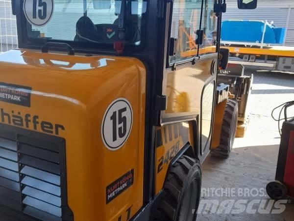 Schäffer 2428 SLT لوادر انزلاقية التوجيه