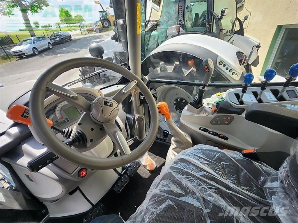 Deutz-Fahr 6125 الجرارات