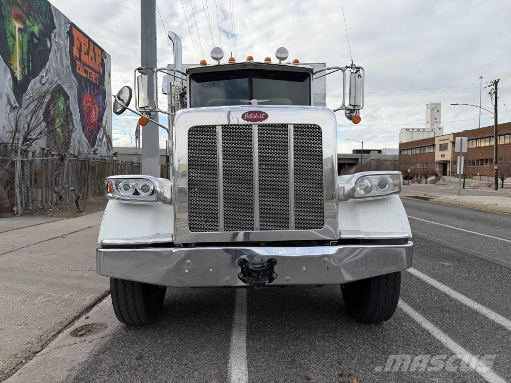 Peterbilt 367 شاحنات قلابة