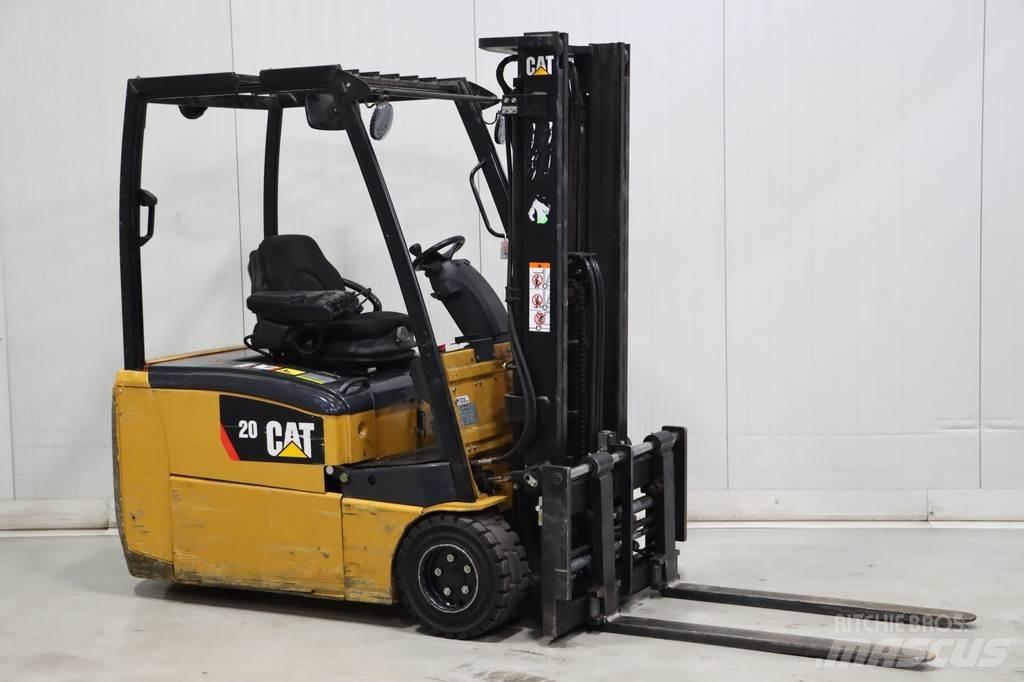 CAT EP20PNT شاحنات ذات رافعات شوكية تعمل بالكهرباء
