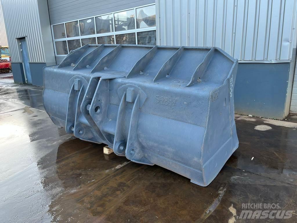 CAT Bucket 950 دلاء