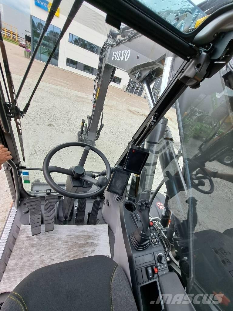 Volvo EWR 150 E حفارات بعجل
