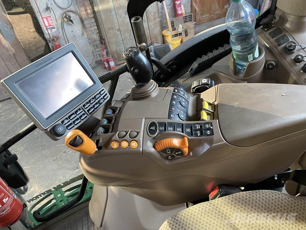 John Deere 6155R الجرارات