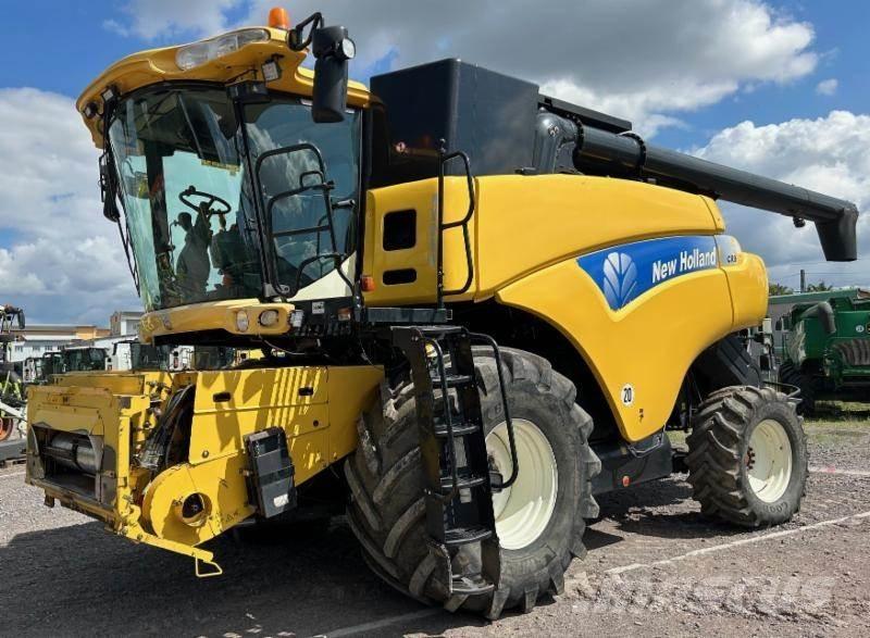 New Holland CR 980 حصادات