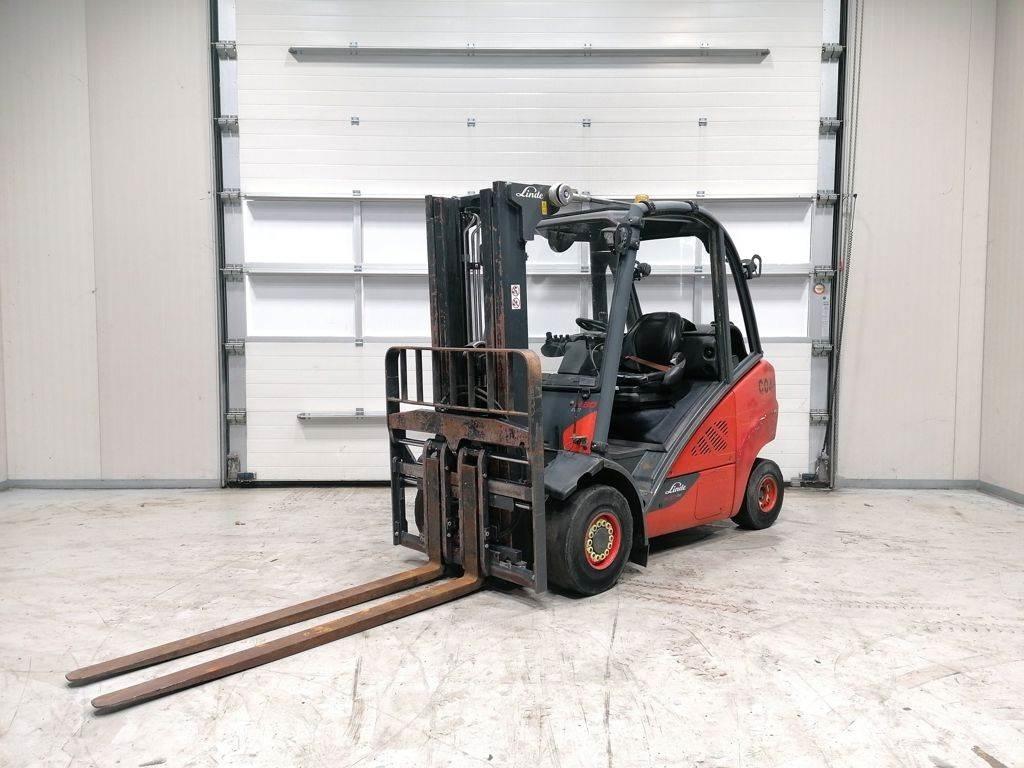 Linde H30T-02 شاحنات LPG