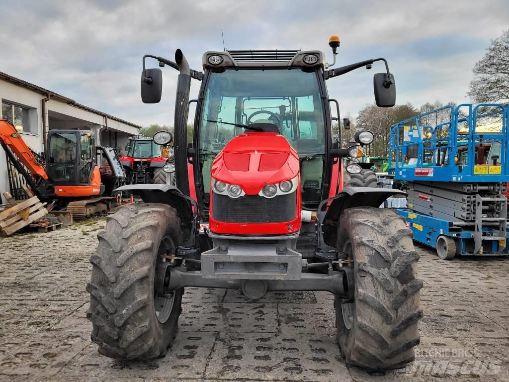 Massey Ferguson 5610 الجرارات