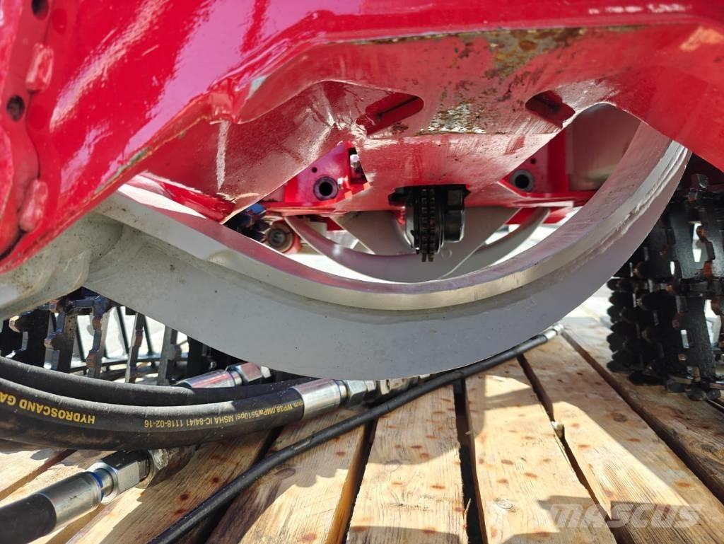 Log Max 5000 D رؤوس حصادات