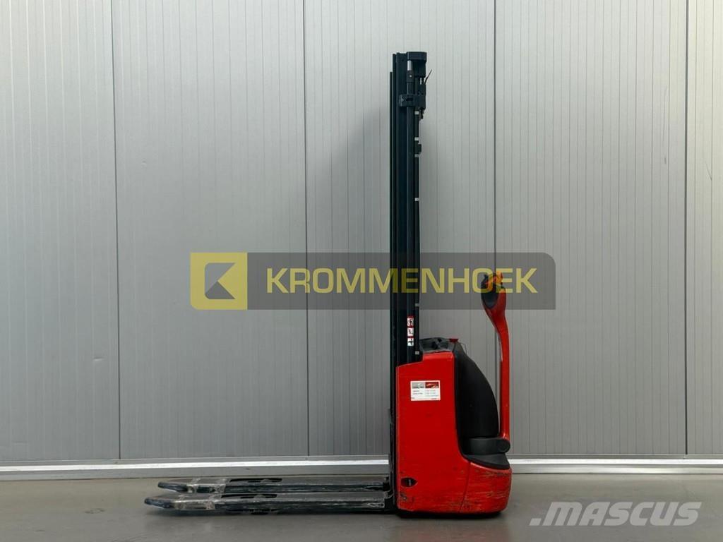 Linde L 10 معدات التكديس الجوالة