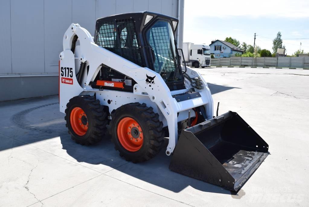 Bobcat S 175 لوادر انزلاقية التوجيه
