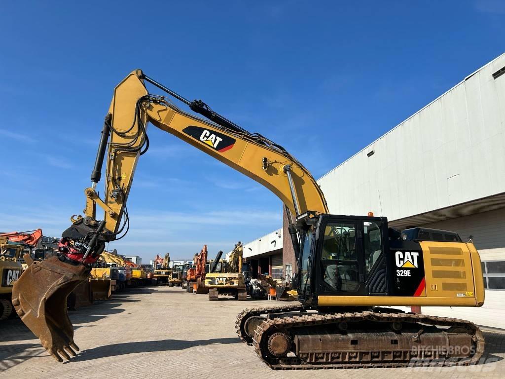 CAT 329 EL حفارات زحافة