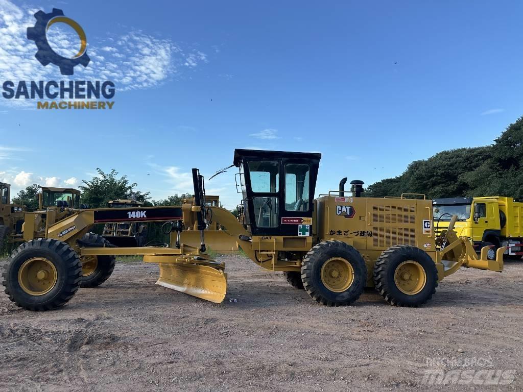 CAT 140 K معدات تمهيد الطرق