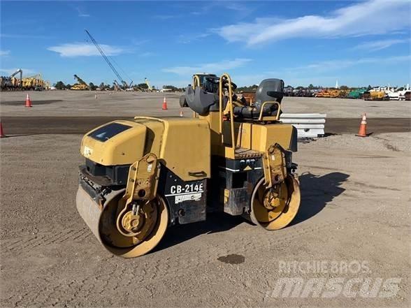 CAT CB-214E مداحل أحادية الأسطوانة